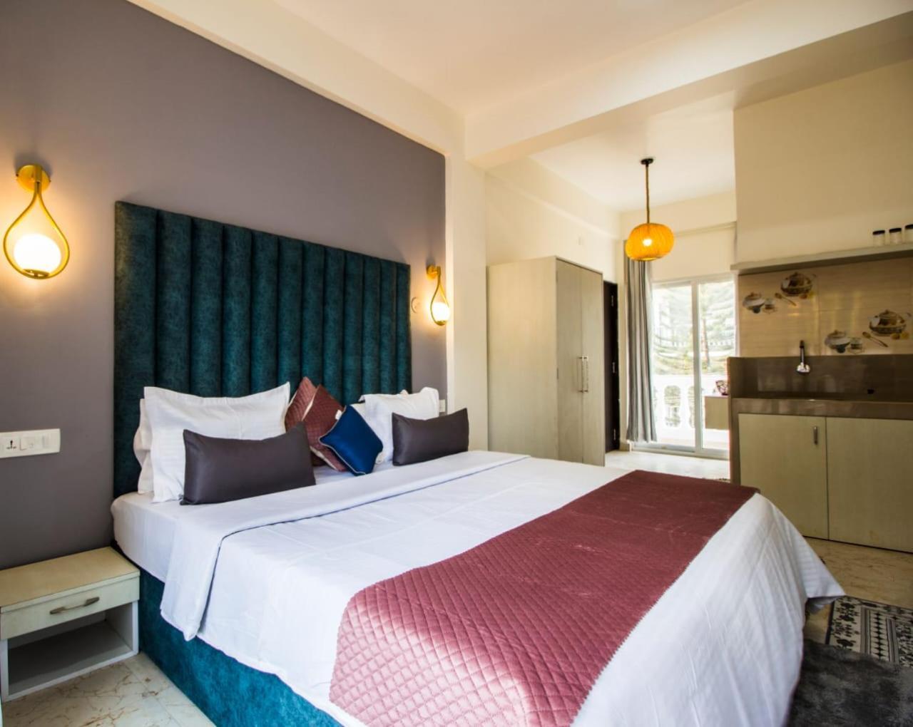 The Me Ra Kee House Hotel Morjim Kültér fotó